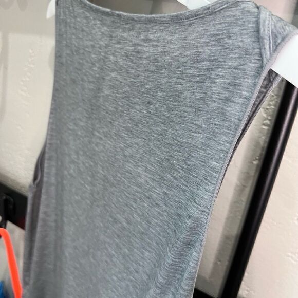 Athleta muscle tee shirt draw string bag bundle grey size XS - Picture 5 of 13